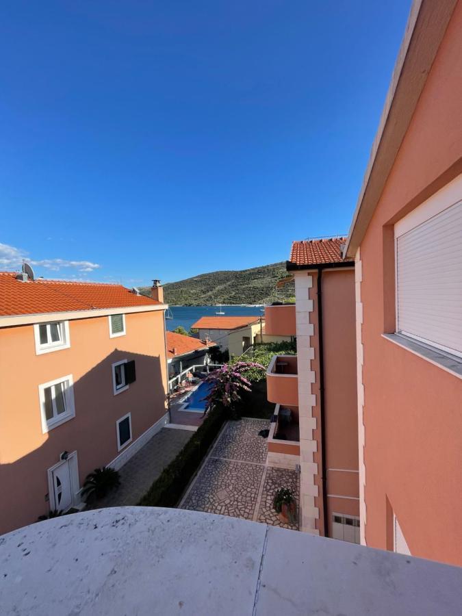 Apartman Jukic Hotel Marina Eksteriør billede