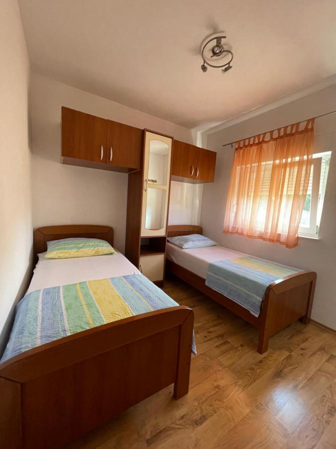 Apartman Jukic Hotel Marina Eksteriør billede