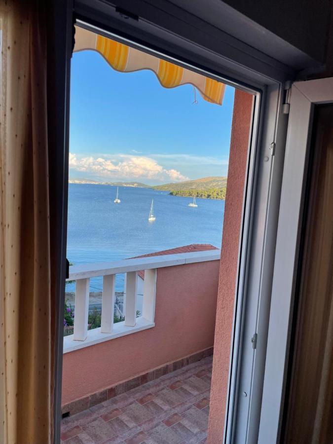 Apartman Jukic Hotel Marina Eksteriør billede